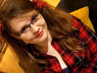 Photo de profil sexy du modèle HotGinny, pour un live show webcam très hot !