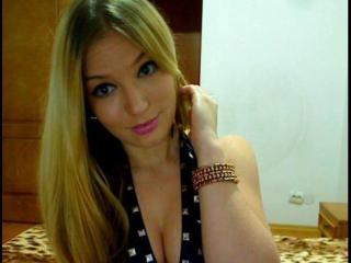 AlmaDeAngel69 - chat online exciting with this White Hot chicks 