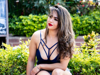 LizzBeckett - chat online hard with this regular chest size Hard 18+ teen woman 