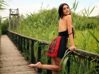 LilithGlow - Web cam sex with this European Porn teen 18+ 