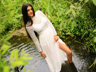 LilithGlow - chat online hot with a brown hair XXx girl 