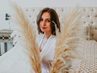 AmeliaRoxy - online show xXx with a European Nude young lady 