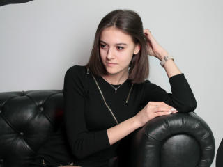 DoraVirr - Chat live xXx with this Sex college hottie with big boobs 