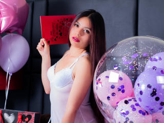 MiaClarkee - Web cam xXx with this Hard young and sexy lady with standard titties 