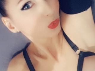 ElixirBelge - Live chat hot with a auburn hair Lady 